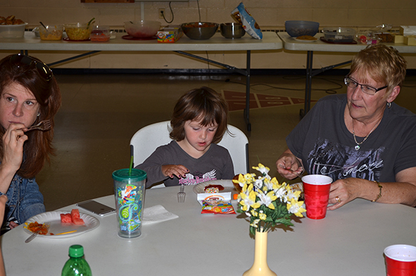 Children & Parents Eating Lunch