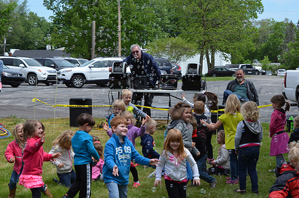 Children & Parents at Bubble Time