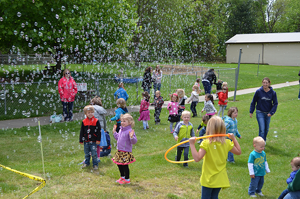 Children & Parents at Bubble Time