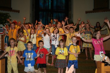 Children Practice Sining