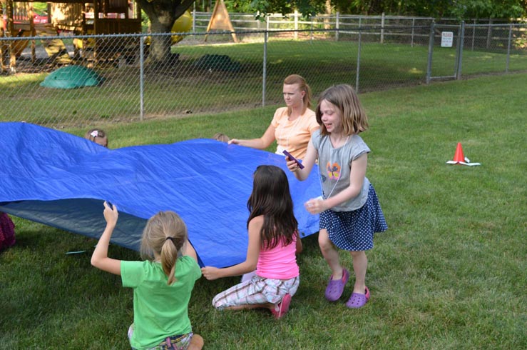 Children Searching for Clues