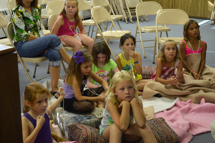 Children Listening to the Shepard´s Story